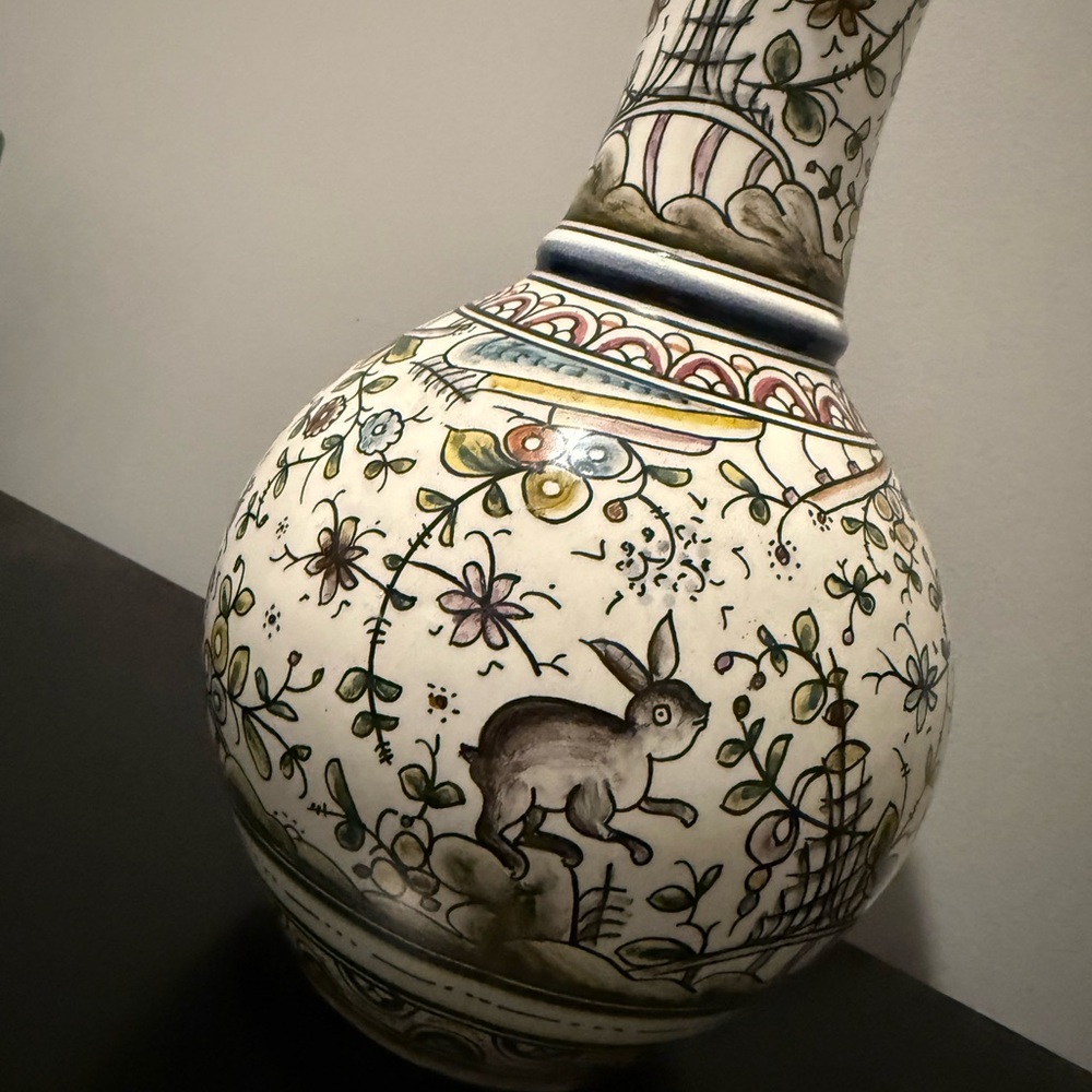 Williams Sonoma Limited # Hand Painted Provençal Animal Vase, Coimbra - Picture 5 of 7